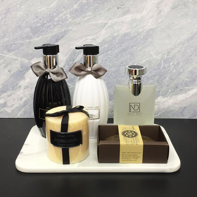 Next Day Custom OEM\ODM Whitening Moisturizer Aromatherapy Body Lotion Soap Body Spray Skin Care Product Sets For Men Women factory