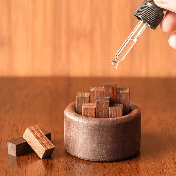 2024 Luxury Custom Air Freshener Essential Oil Wood Fire Perfume Diffuser Forest Fragrance with Free Car Freshener Gift Sets details