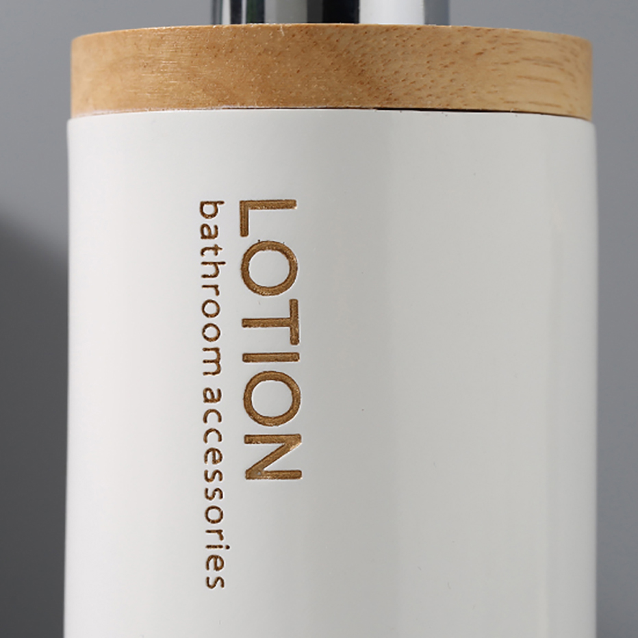Men's custom LOGO Effective decontamination and long-lasting fragrance body wash moisturizing men body wash manufacture