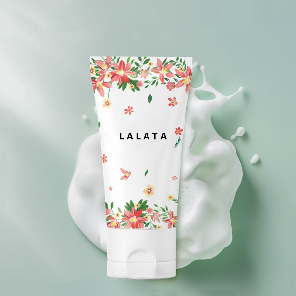 The Benefits of Using a Facial Cleanser Daily