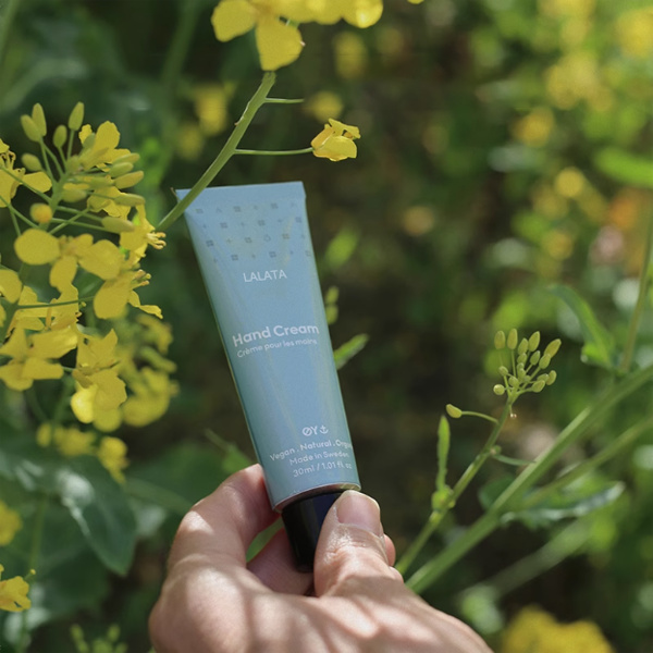 Nourish and hydrate your skin with the ultimate hand cream formula.