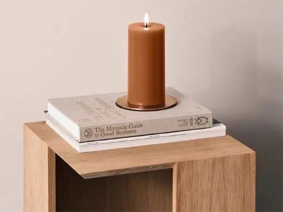 Calming Aromatherapy Benefits of Natural Sandalwood Candle for Home Use