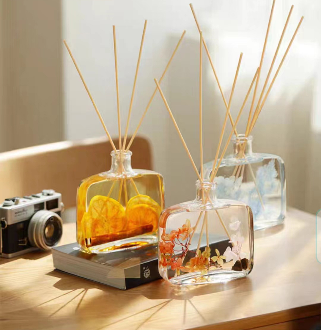 customized home decor dried flower luxury reed aroma diffuser with gift box for women gift factory