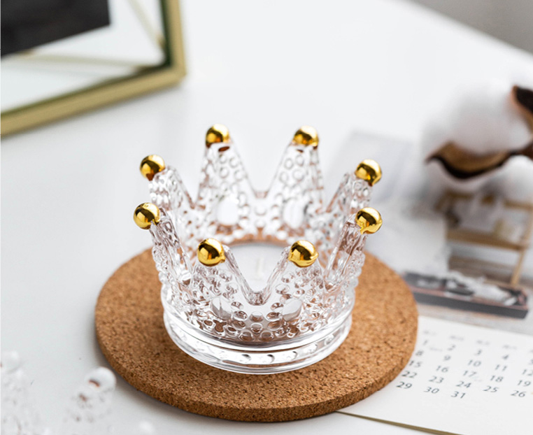 Wholesale luxury crown shaped glass candlestick scented candle party hotel Holiday high-end decorations factory