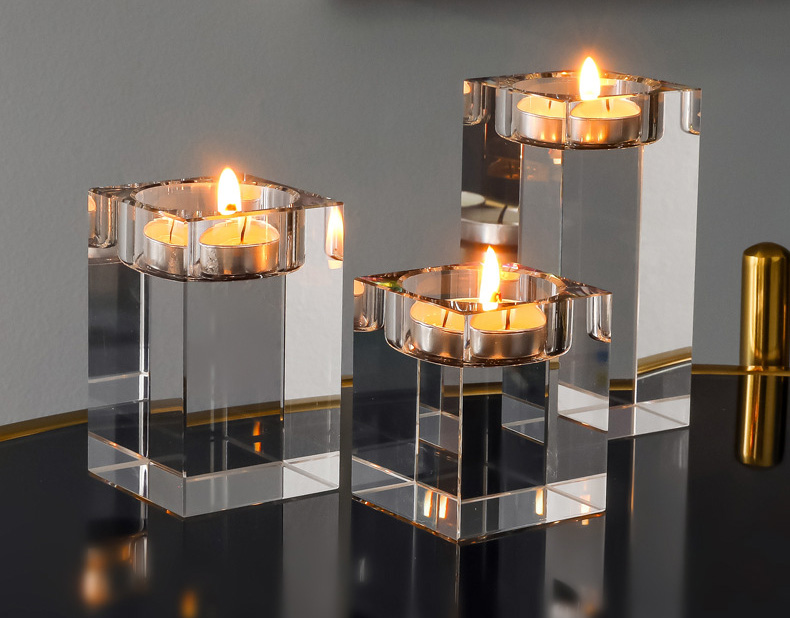 High-end transparent glass candlestick aromatherapy candle furniture decoration holiday activity dinner decoration supplier