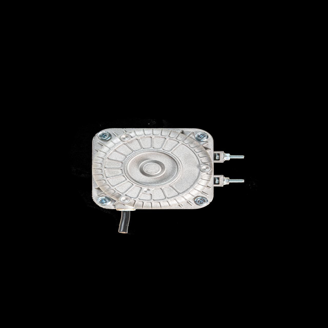 Key Considerations When Selecting a 3 Pole Electric Motor for Your Application