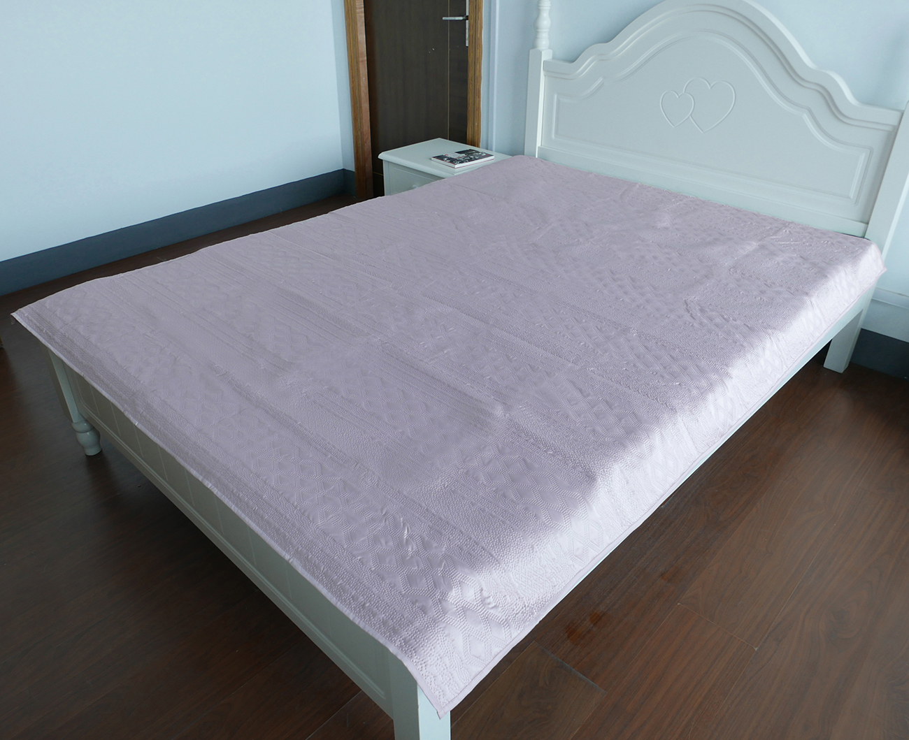 Home textile manufacturers embossed quilts manufacture