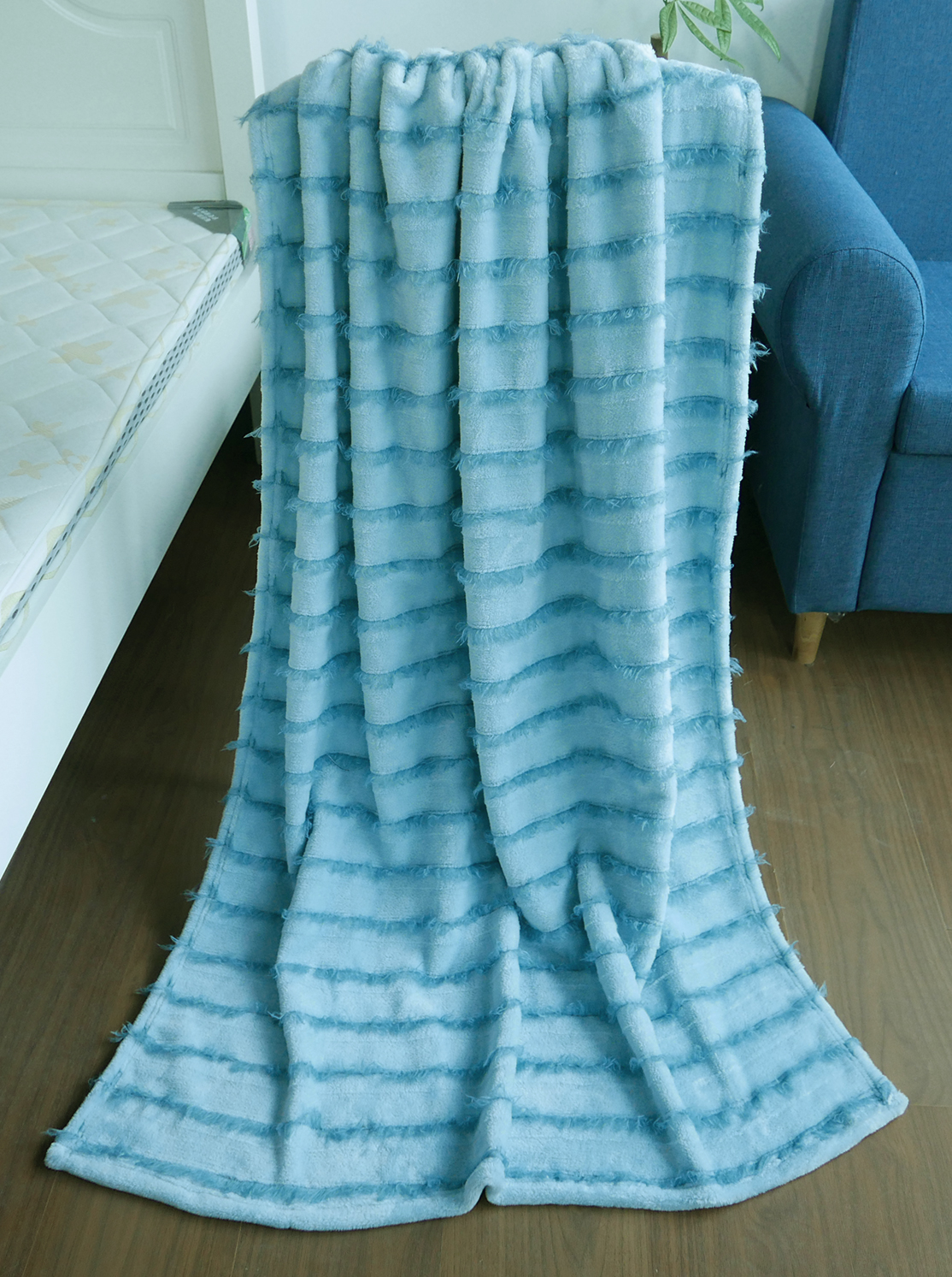Soft Blanket details
