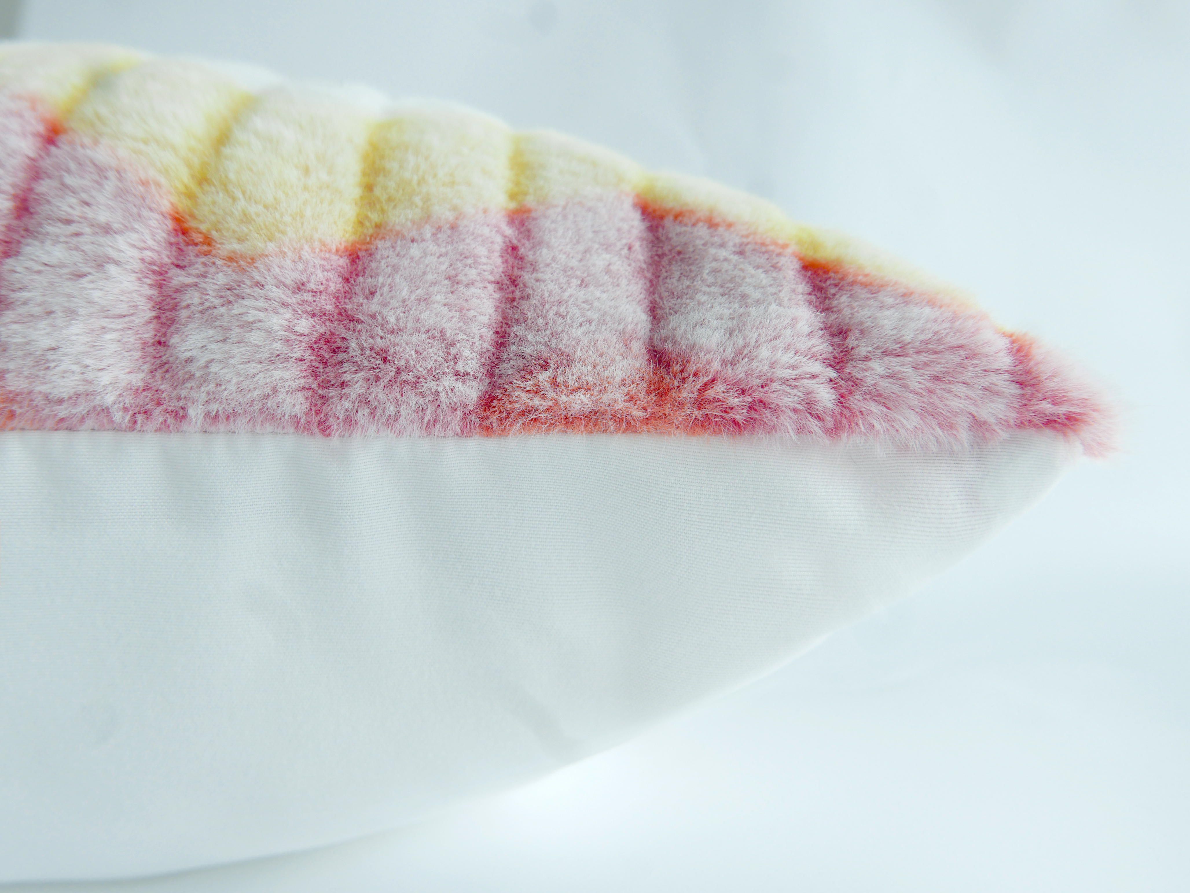 PV FUR CUSHION COVER manufacture