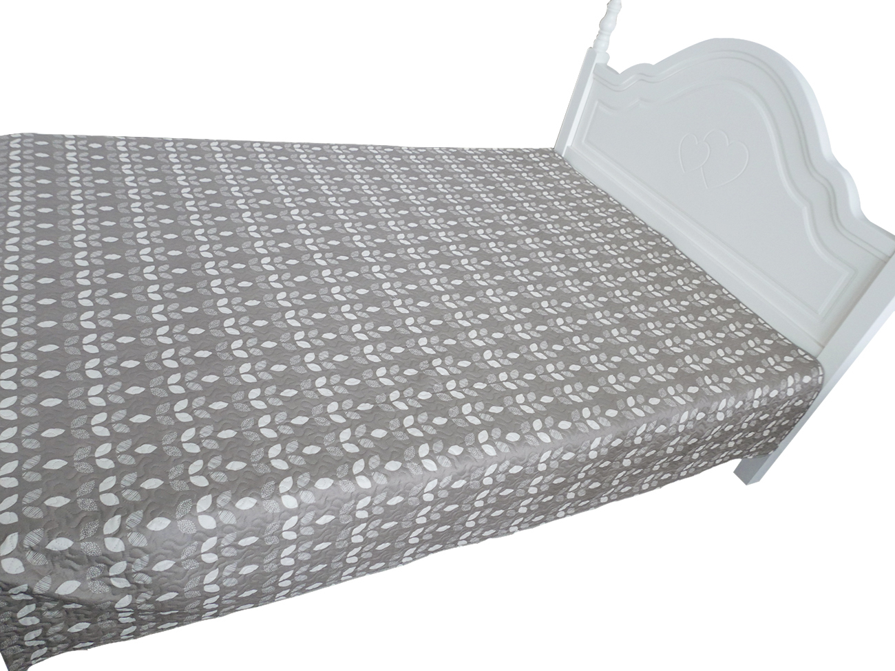 Customized Polyester Embossed Quilt manufacture