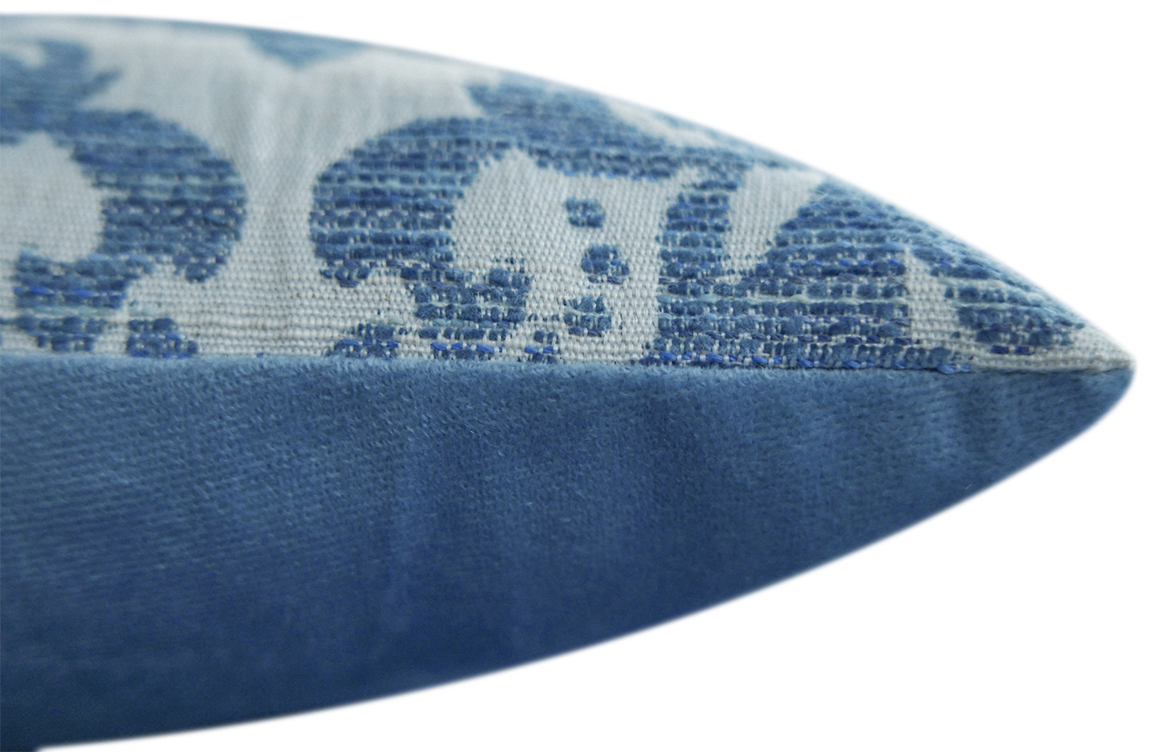 Chenille jacquard cushion cover manufacture