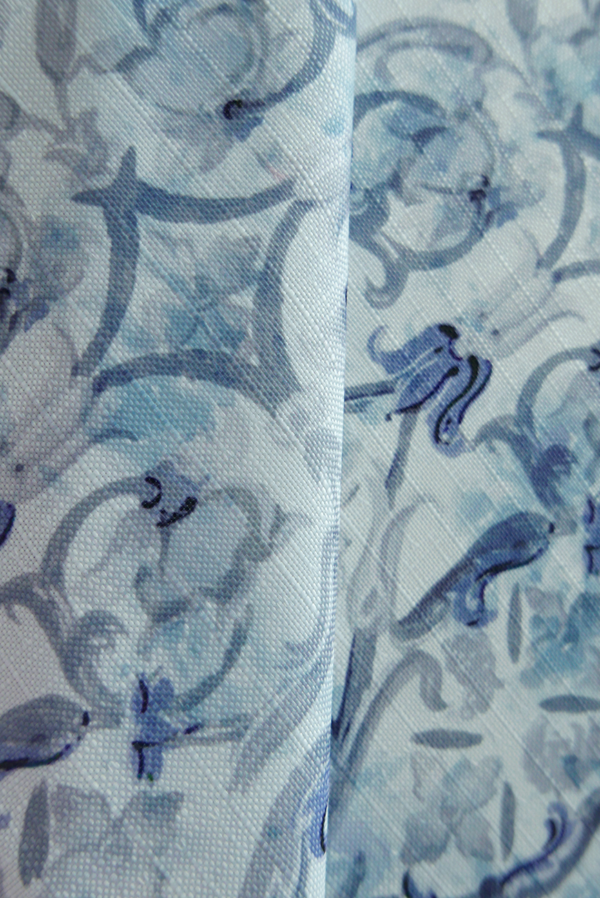Printed table cloth details