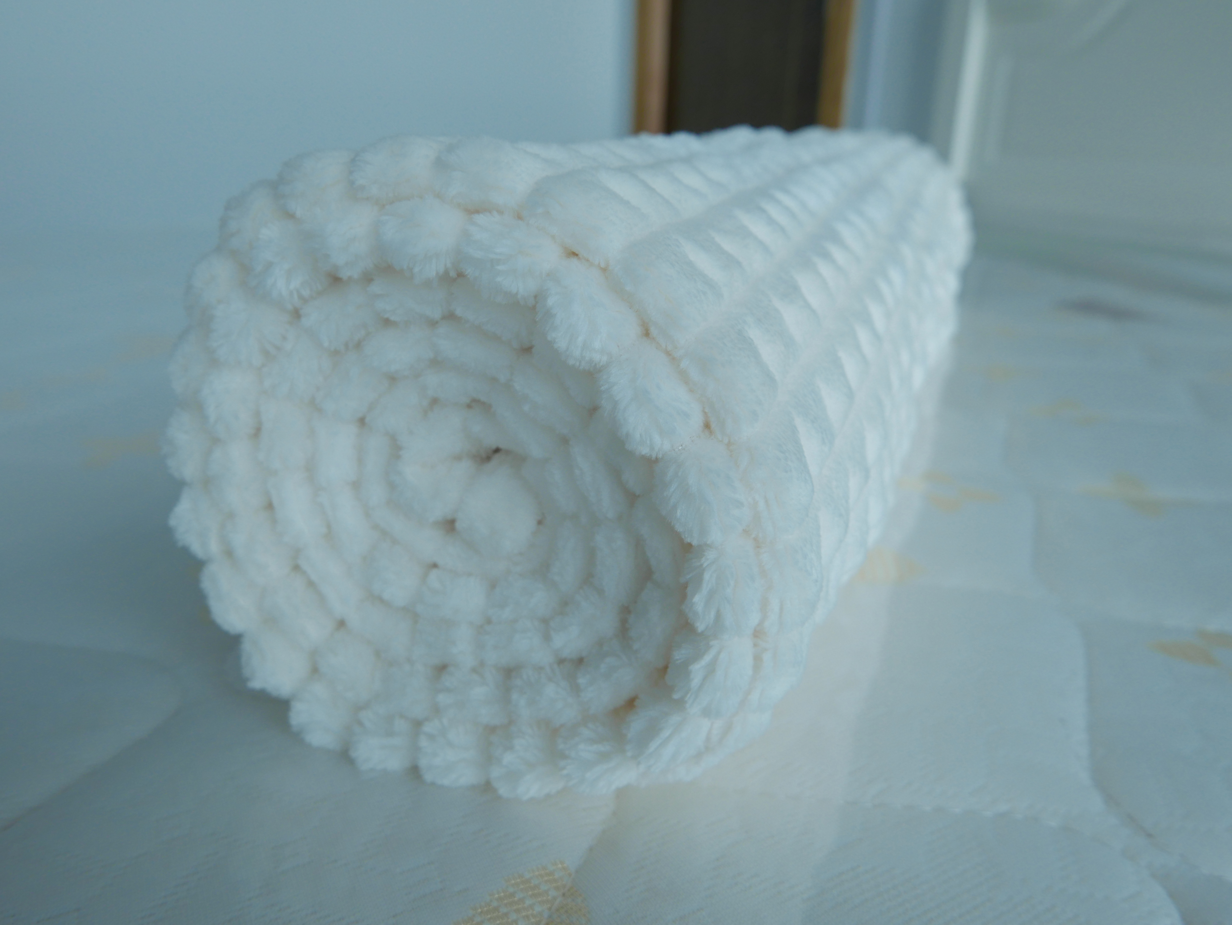 Flannel blanket manufacture