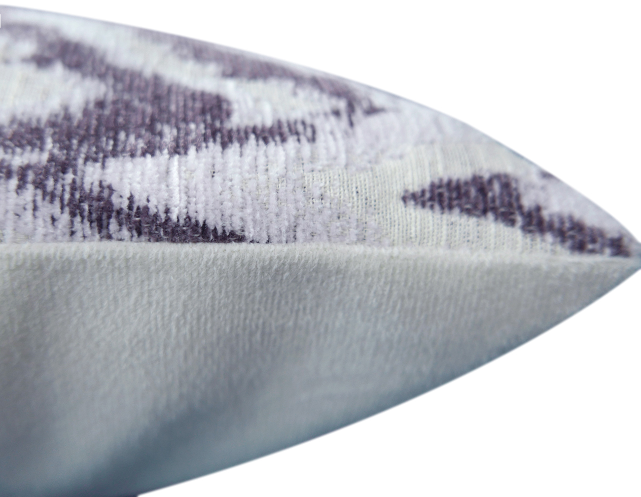 Chenille jacquard cushion cover manufacture