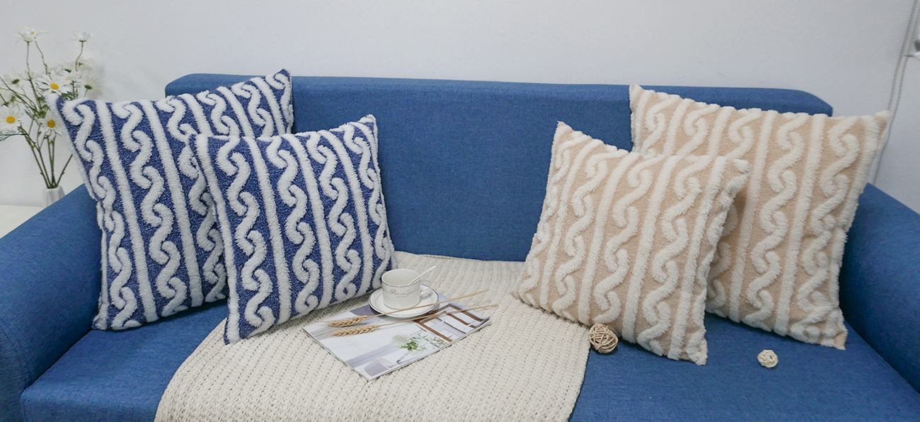 Plush cushion cover manufacture
