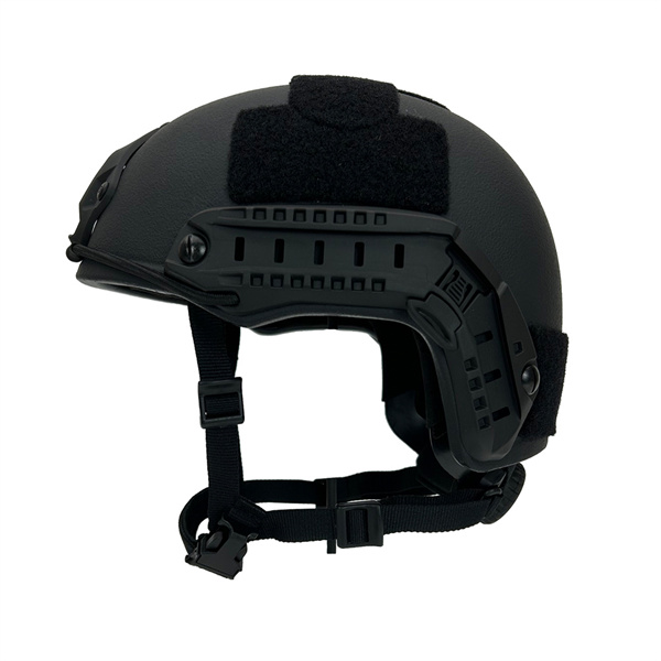Der Ballistic MIC-Helmet