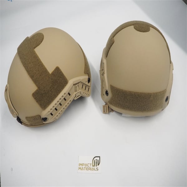 Ausbildungsverfahren zum Tragen und Verwenden eines SWAT-Team-Helms im Feld