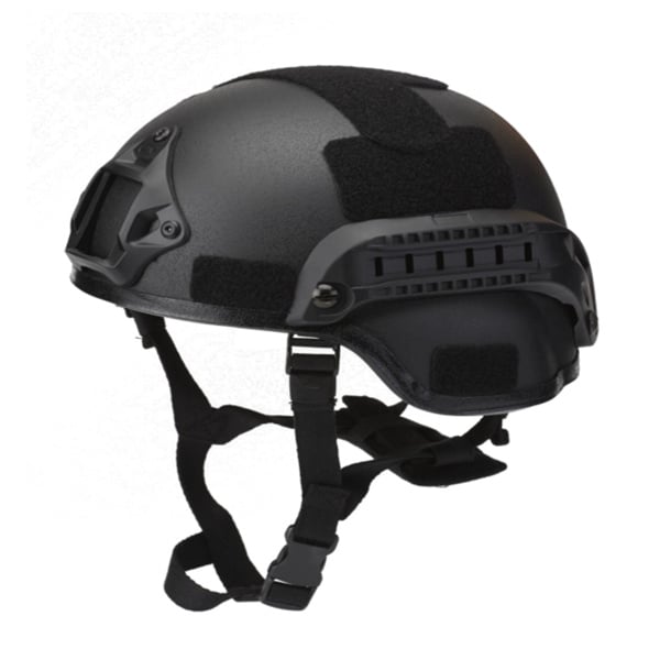 Egal ob für Kampfeinsätze oder Trainingsübungen, dieser Helm ist für eine Vielzahl an taktischen Situationen geeignet.
