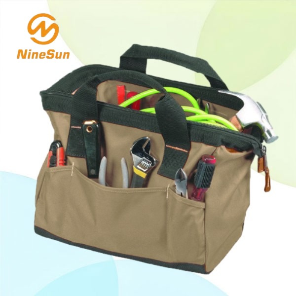 Made from tough canvas material, this tool bag can withstand even the toughest work environments.