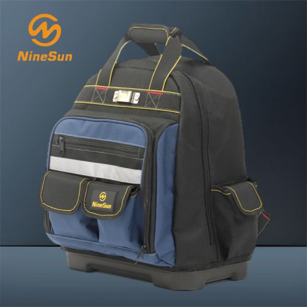 The perfect solution for transporting tools - the tool bag rucksack
