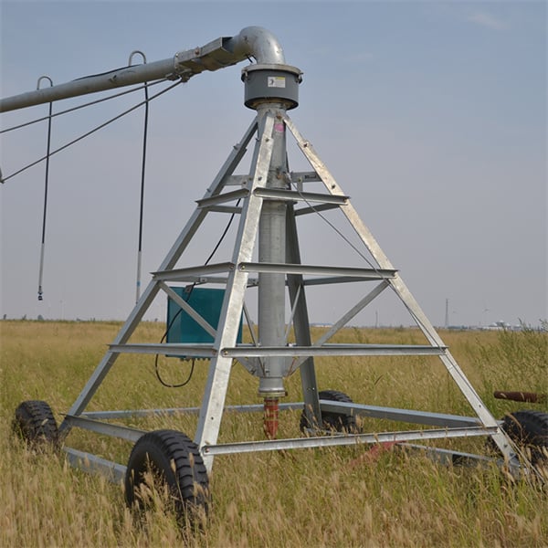 How Central Pivot Sprinklers Can Save Water