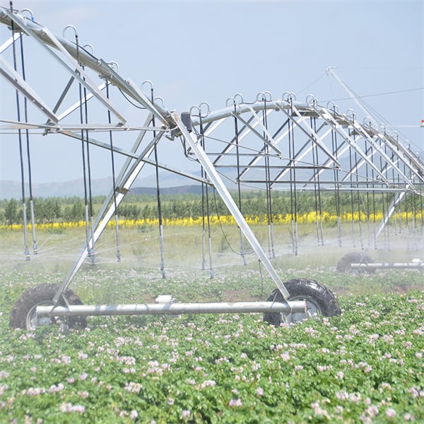 Achieving uniform water distribution with center point irrigation