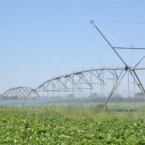 Advantages of using centre pivot irrigation systems