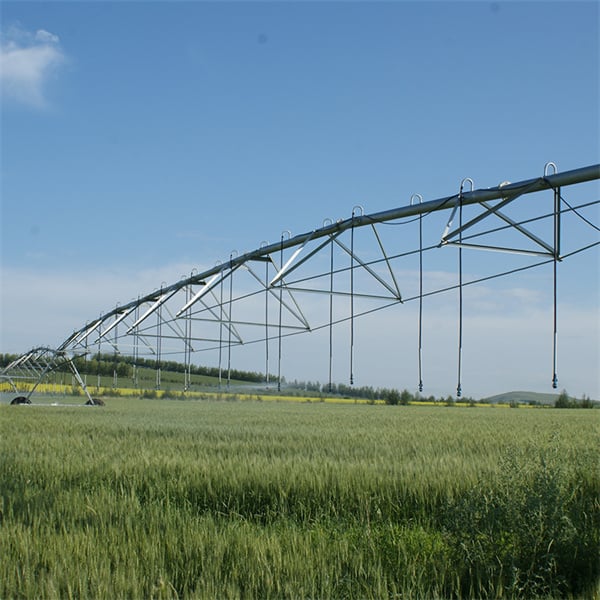 How Modern Irrigation Systems Benefit the Farm