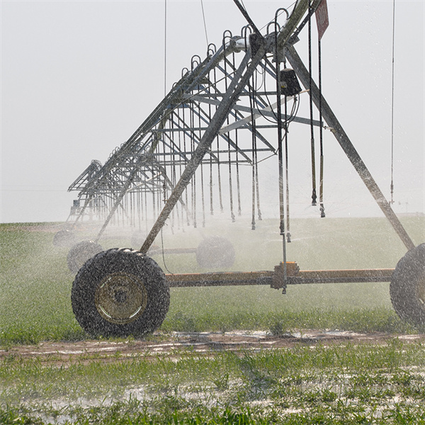 Environmental impact of central pivot irrigation
