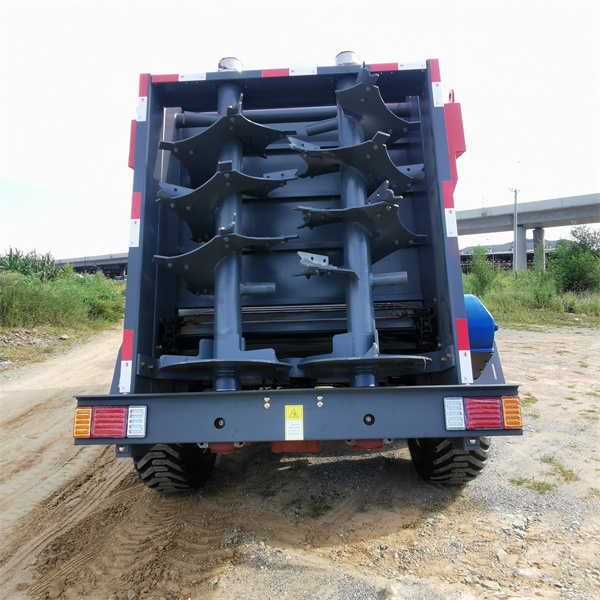Covering more ground with a powerful manure spreading machine