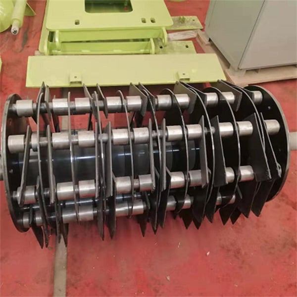 A Guide to Using a Tub Grinder