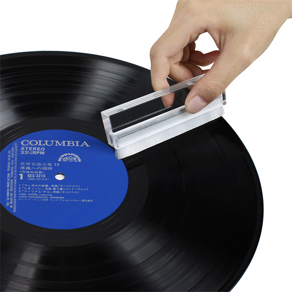 Improve your listening experience with our anti-static record cleaning brush