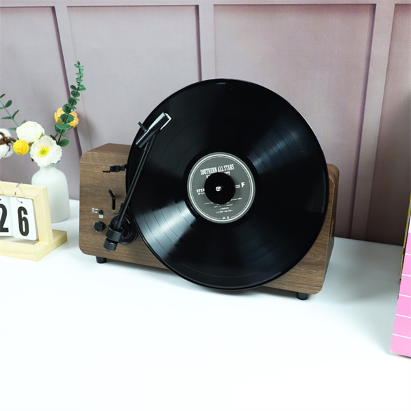 Enjoy the Rich Sound of Vinyl Records on a Trendy Vinyl Player