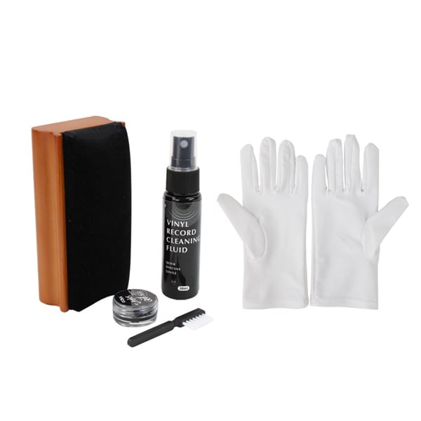 Give your records a new lease on life with our professional-grade vinyl cleaning set