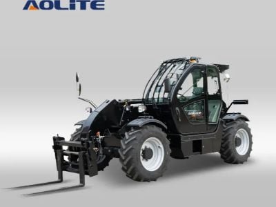 Heavy Duty Telehandlers Built for Urban Skyscraper Construction