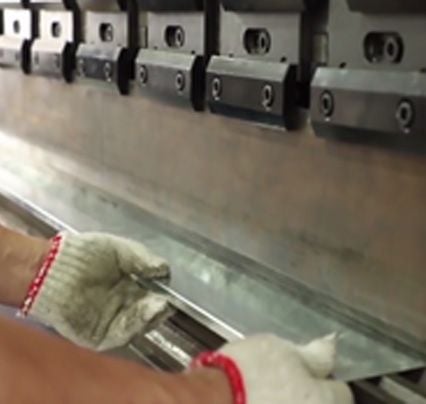 Bending machine