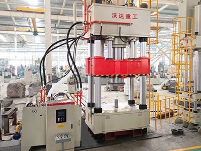 Why Heavy-Duty Manufacturers Prefer Four Column Three Beam Presses