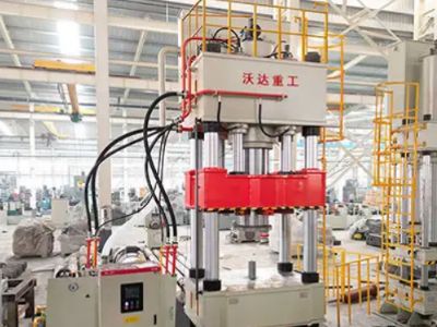 How a Metal Stretching Hydraulic Press Ensures Uniform and Precise Forming