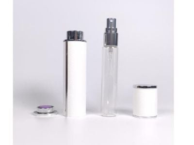 A Guide to Choosing the Right Glass Bottles for Your Fragrance Line