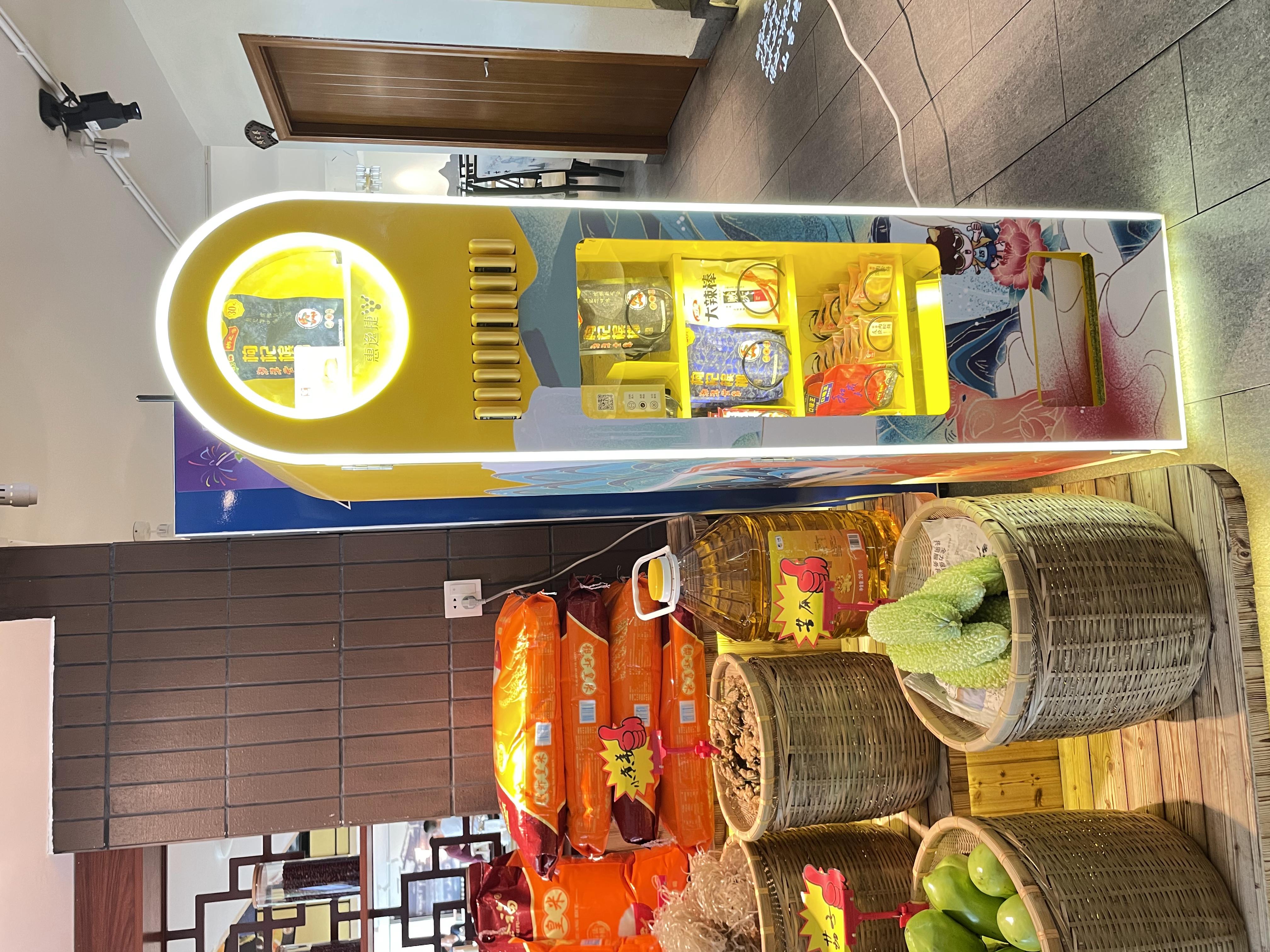 Supermarket present gift case vending machine Christmas candy hats pants condoms vending machine factory