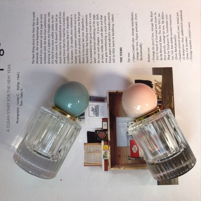 New 30ML 50ML high-end eau de parfum corrugated clear perfume bottle vertical strip glass spray bottle with ball cap manufacture