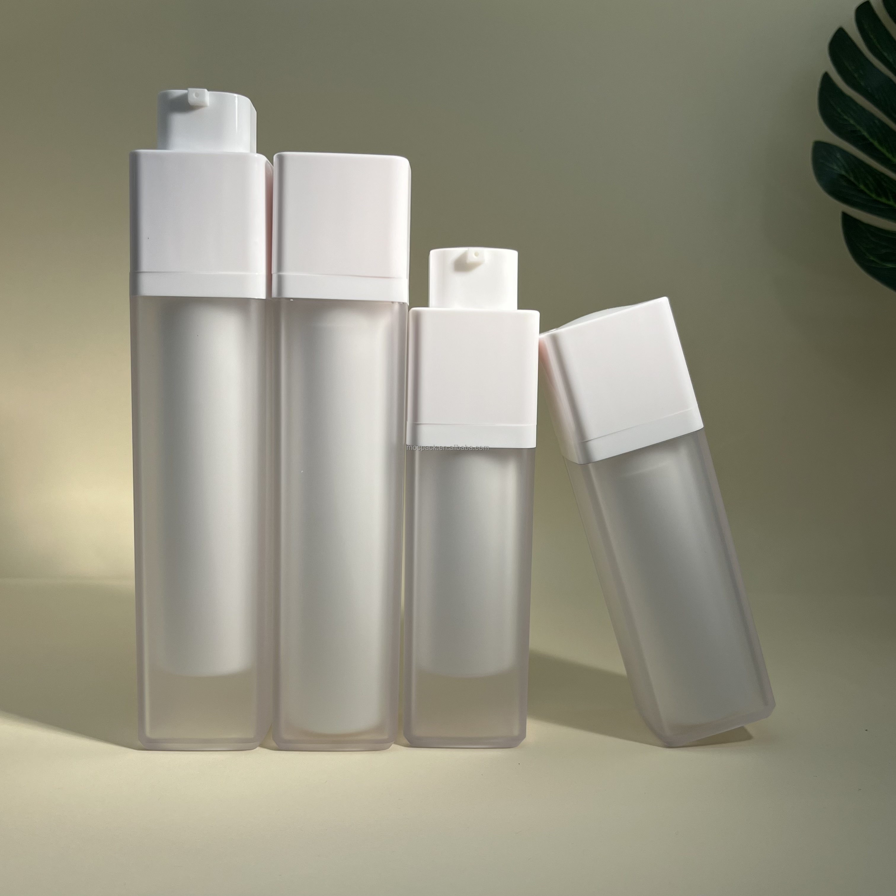Hot sale square airless bottle serum lotion foundation bottle 15ml 30ml 50ml airless pump bottle factory