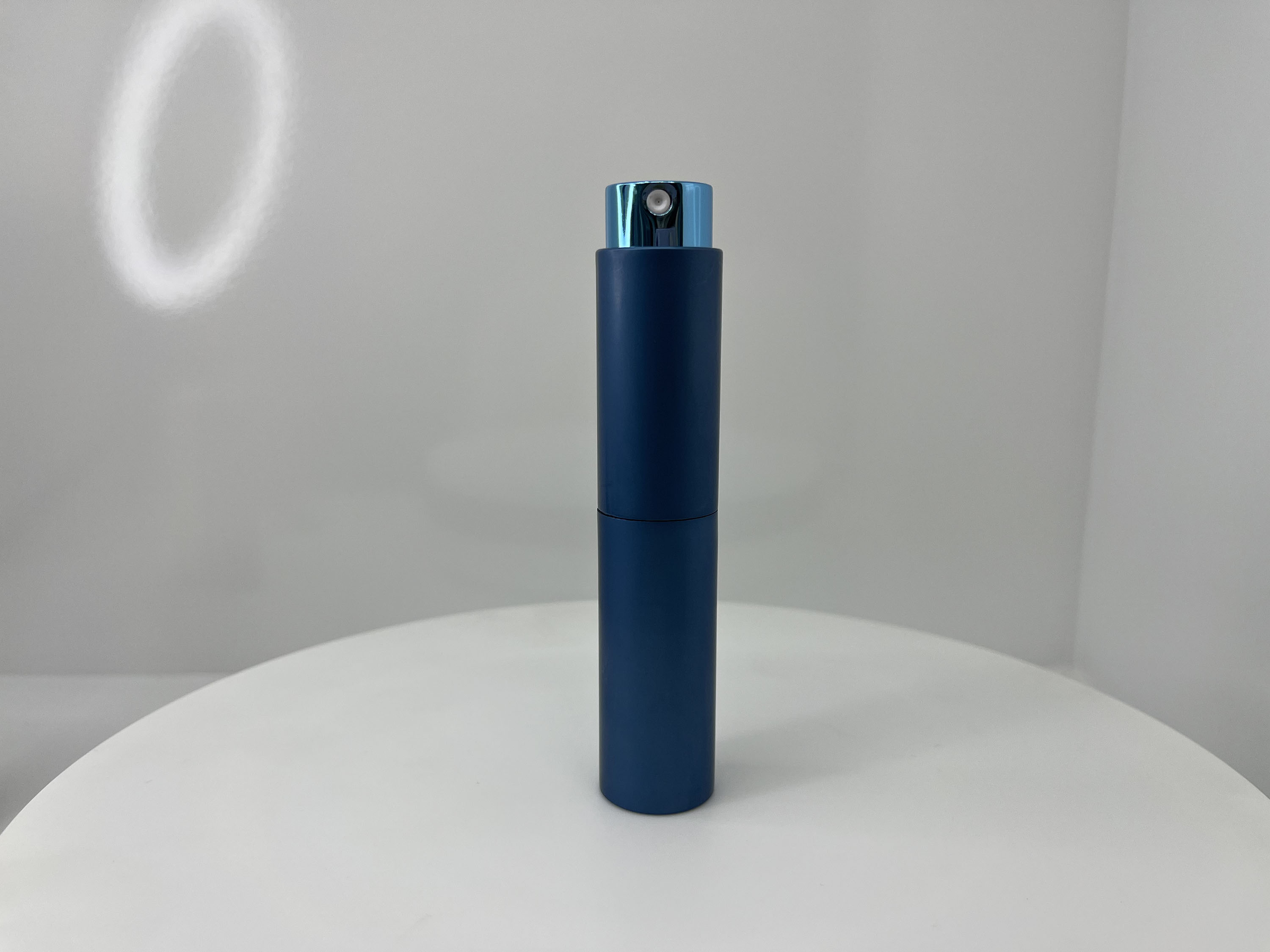 8/10ml wholesale aluminum shell rotary spray bottle 10ml cylinder clear glass spray perfume bottle  glass liner portable oral bo supplier