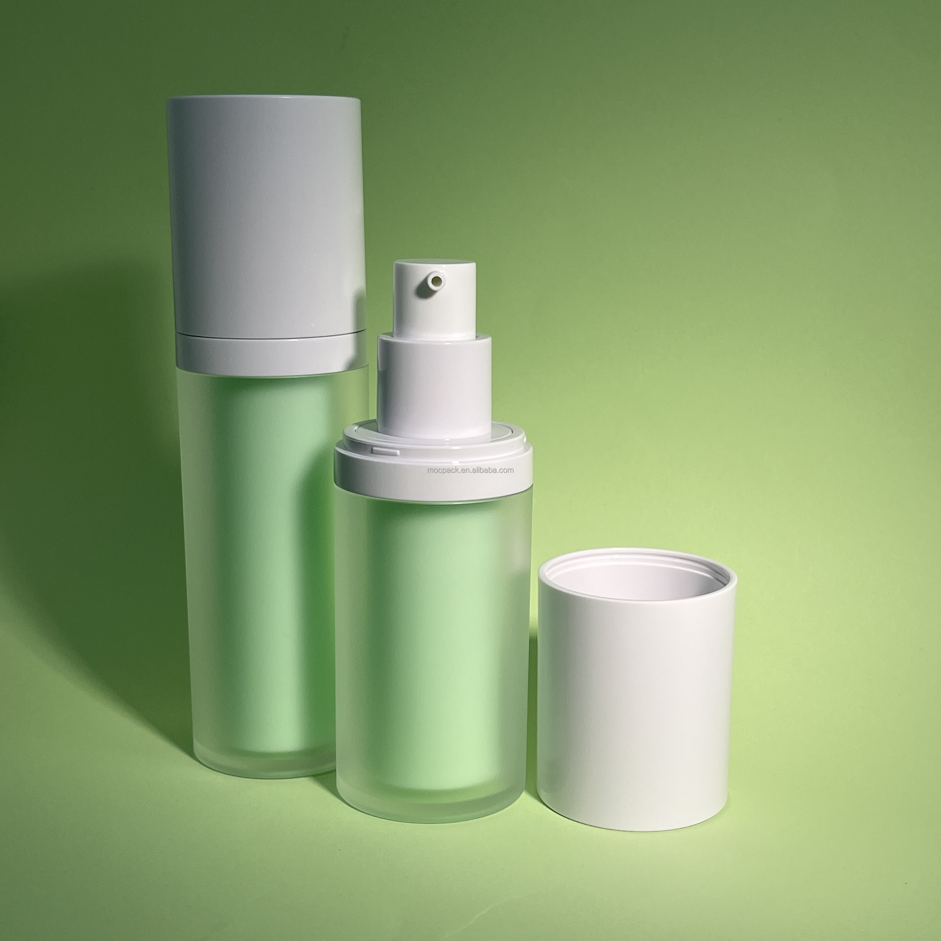 Luxury 15ml 30ml double wall plastic airless bottle high end cosmetic serum lotion essence vacuum bottle supplier