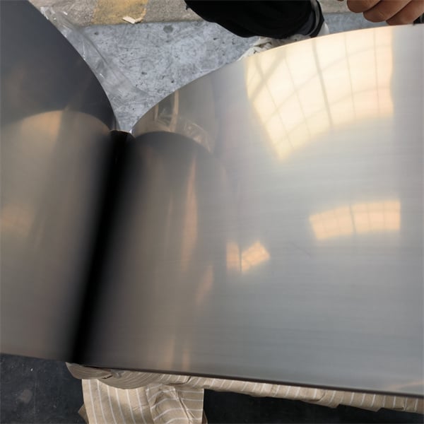 Exploring the various industrial uses of nickel tape.