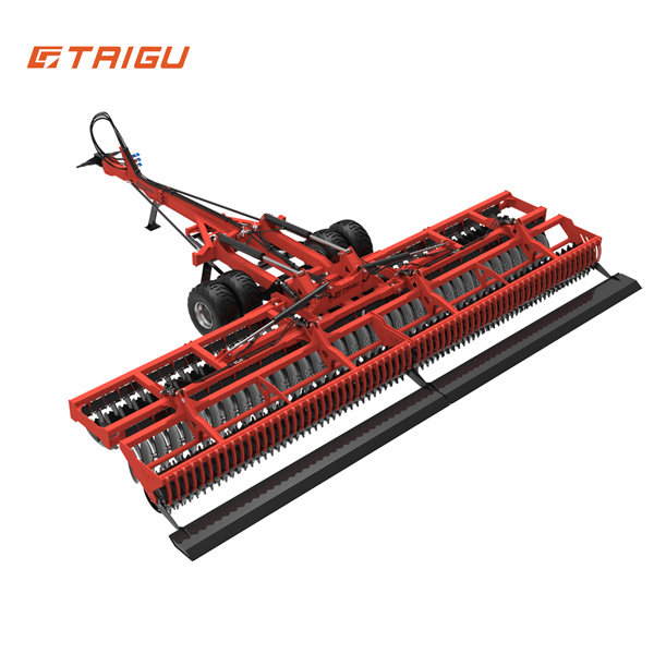 With its user-friendly design, the black boar disc harrow makes soil cultivation simple and efficient.