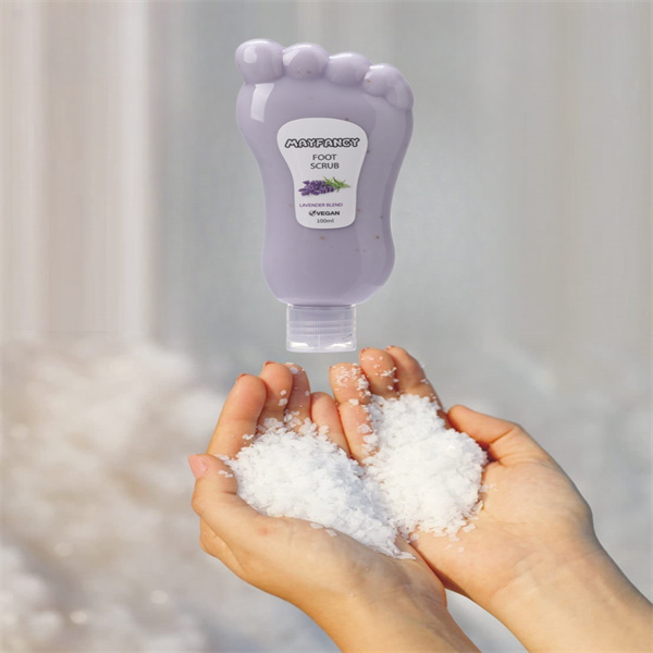 The Best Methods for Exfoliating and Pampering Your Fee