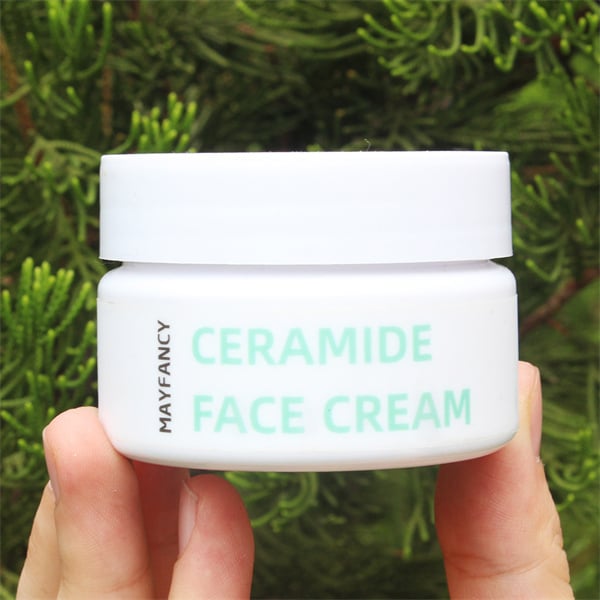 Replenish Your Skin's Natural Moisture Barriers with the Right Face Moisturizer