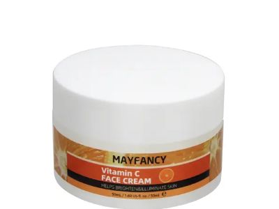 Skin moisturizer and its role in preventing skin dehydration