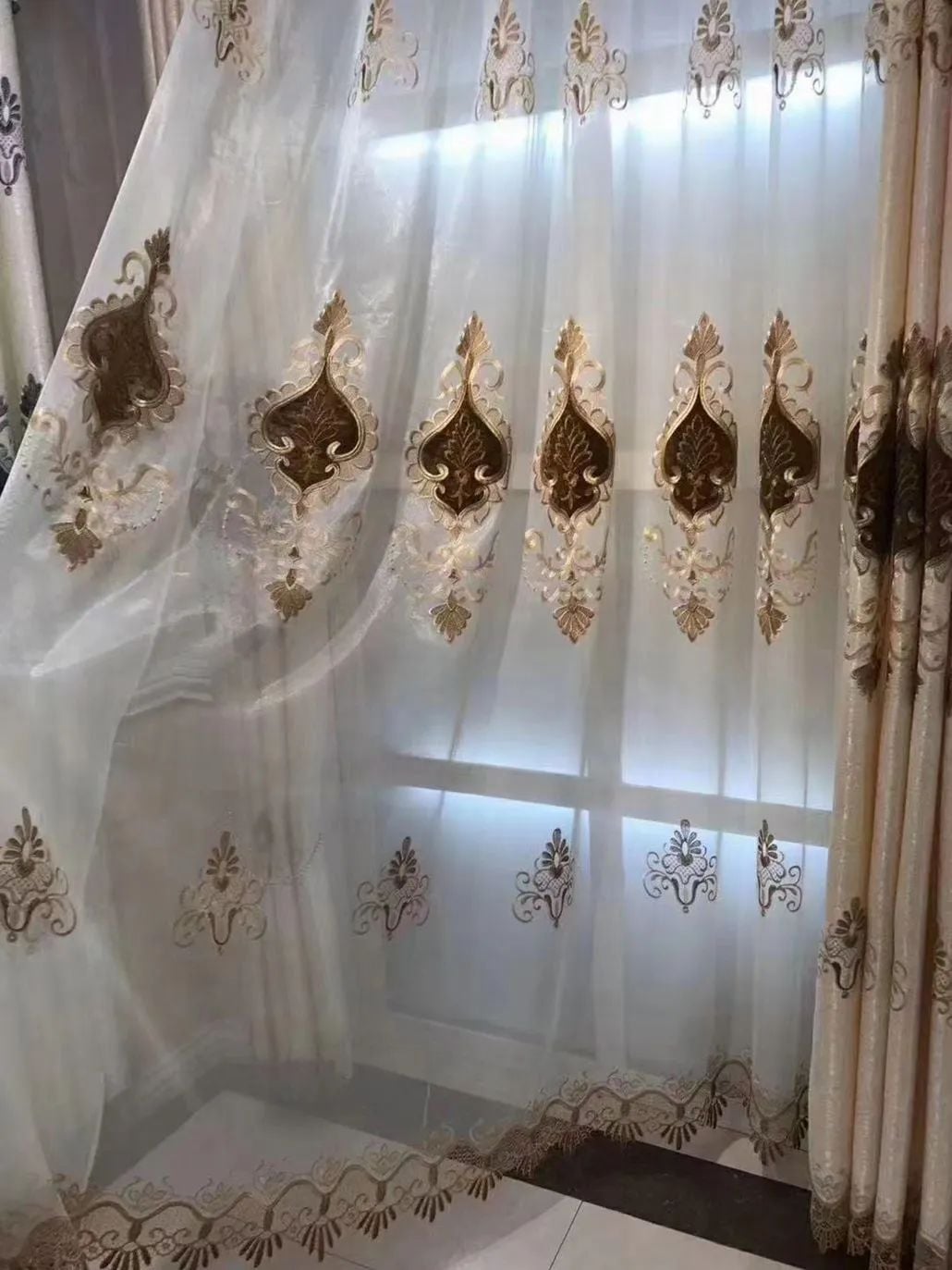 Foulola News: High Grade Embroidery Fabric&Sheer factory